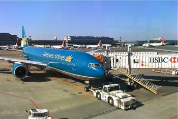 Kiến nghị triển khai áp dụng “hộ chiếu vắc xin” để mở lại các đường bay quốc tế thường lệ